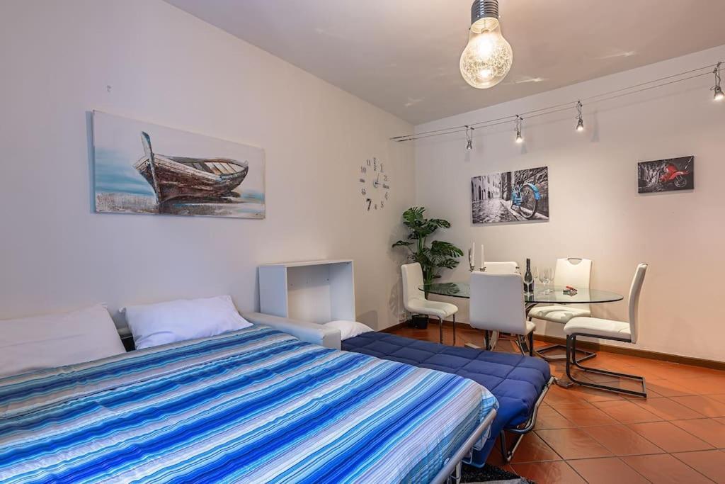 Centralissimo Como Lago Apartment Bagian luar foto
